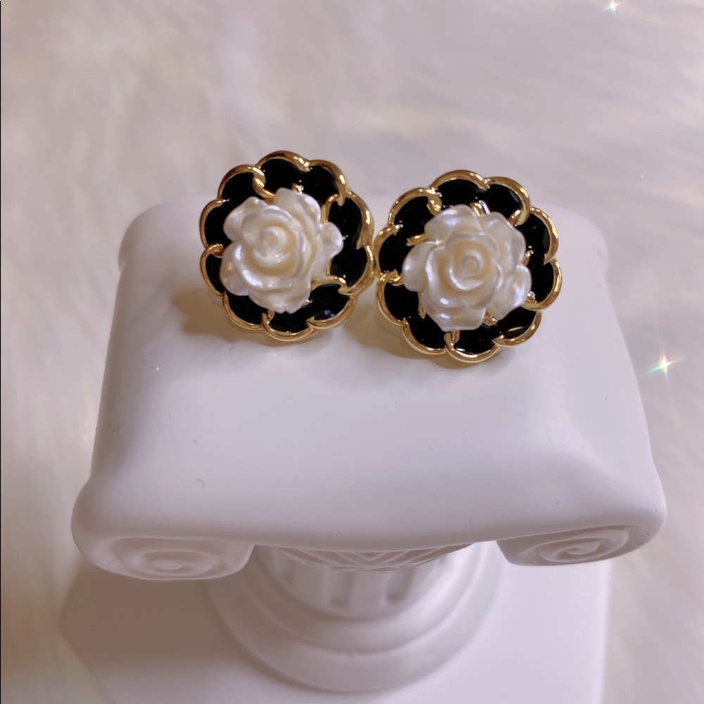 White camellia flower earrings